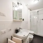 Apartman Fancy Colosseum - Location *