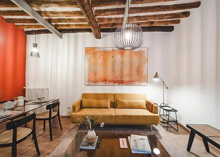 Fancy Colosseum - Location *