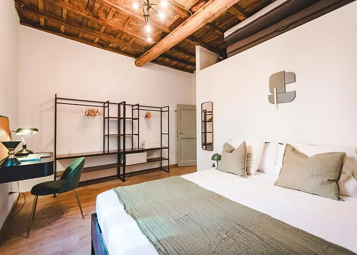 Fancy Colosseum - Location Lejlighed